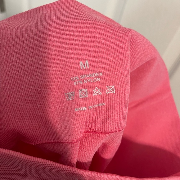 NWOT NVGTN Hot Pink Contour Seamless Leggings - Picture 9 of 9